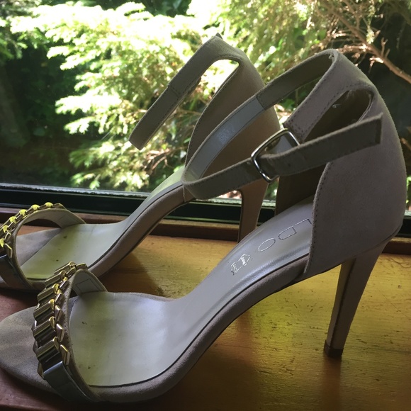 Toeless strap heels - gold and pink suede - Picture 1 of 1